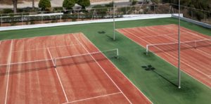 Alion beach hotel - tennis court
